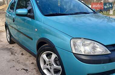 Хэтчбек Opel Corsa 2003 в 