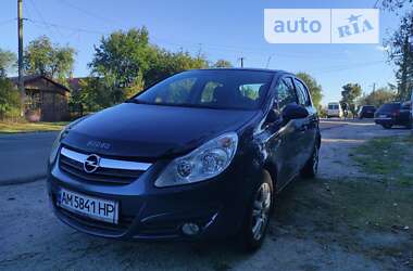 Хэтчбек Opel Corsa 2008 в Житомире