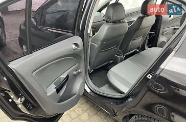 Хэтчбек Opel Corsa 2009 в 