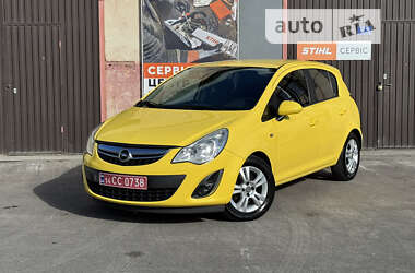 Хэтчбек Opel Corsa 2011 в Калуше