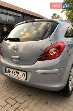 Хэтчбек Opel Corsa 2007 в 