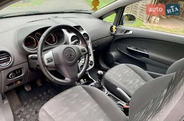 Хэтчбек Opel Corsa 2012 в Киеве