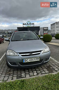 Хэтчбек Opel Corsa 2006 в Львове