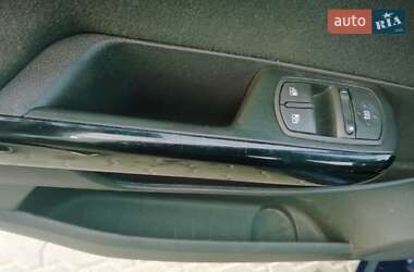 Хэтчбек Opel Corsa 2009 в 