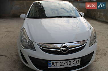 Хэтчбек Opel Corsa 2012 в Ивано-Франковске