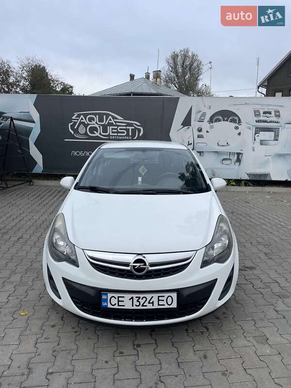 Хэтчбек Opel Corsa 2013 в Черновцах
