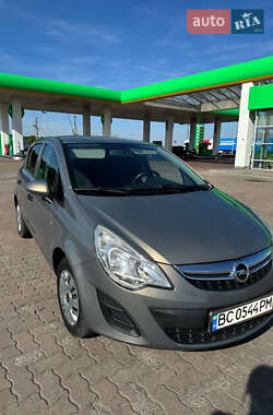 Хэтчбек Opel Corsa 2013 в Рава-Русской