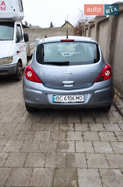 Хэтчбек Opel Corsa 2009 в 