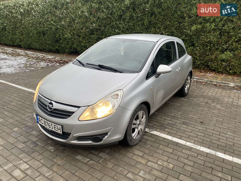 Хетчбек Opel Corsa 2008 в Луцьку