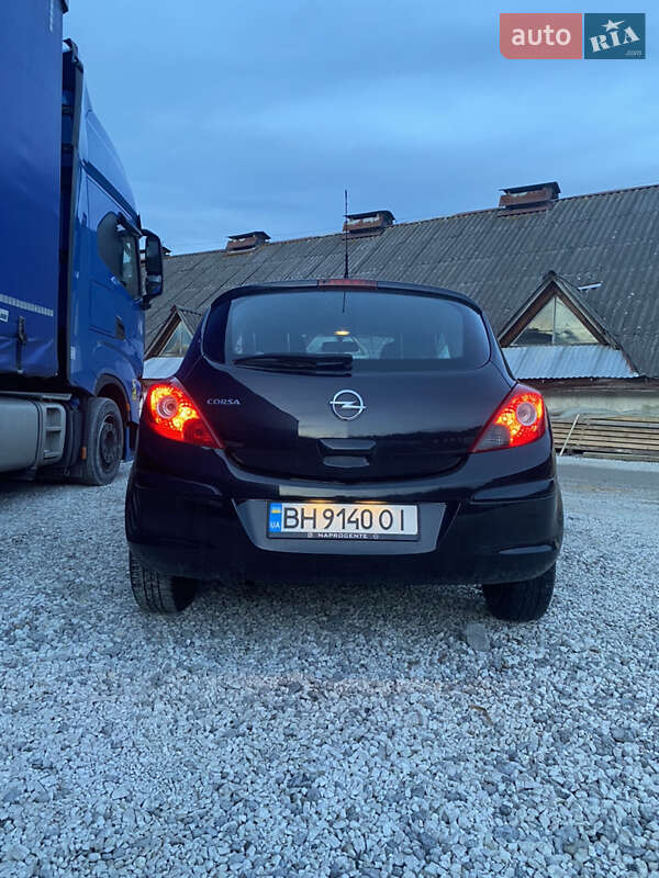 Хетчбек Opel Corsa 2011 в Одесі