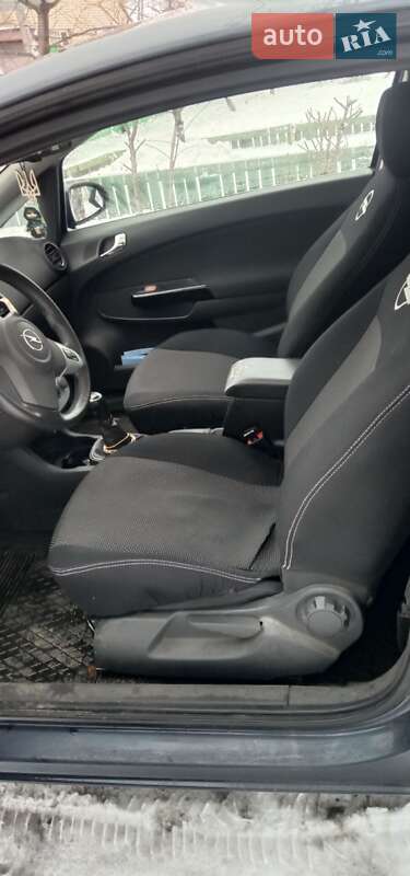 Хэтчбек Opel Corsa 2008 в Харькове