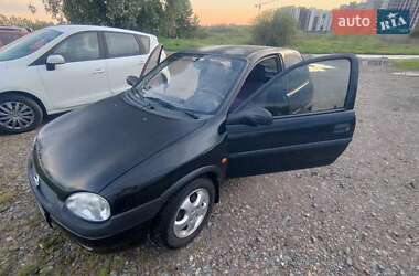 Хетчбек Opel Corsa 1999 в Ірпені