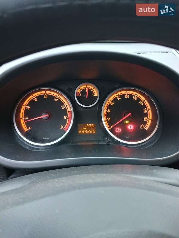 Хэтчбек Opel Corsa 2009 в Буче