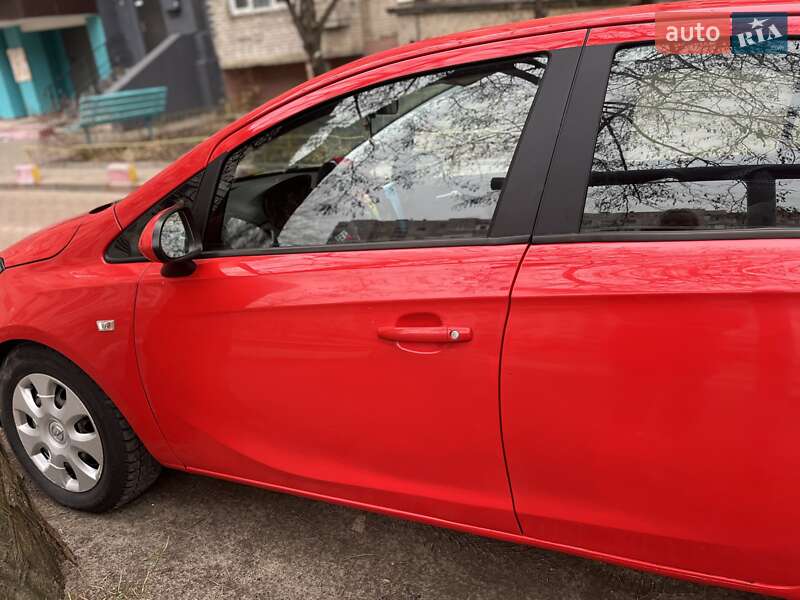 Хэтчбек Opel Corsa 2015 в Сумах