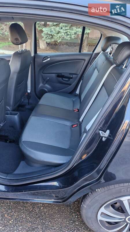 Хэтчбек Opel Corsa 2009 в Николаеве