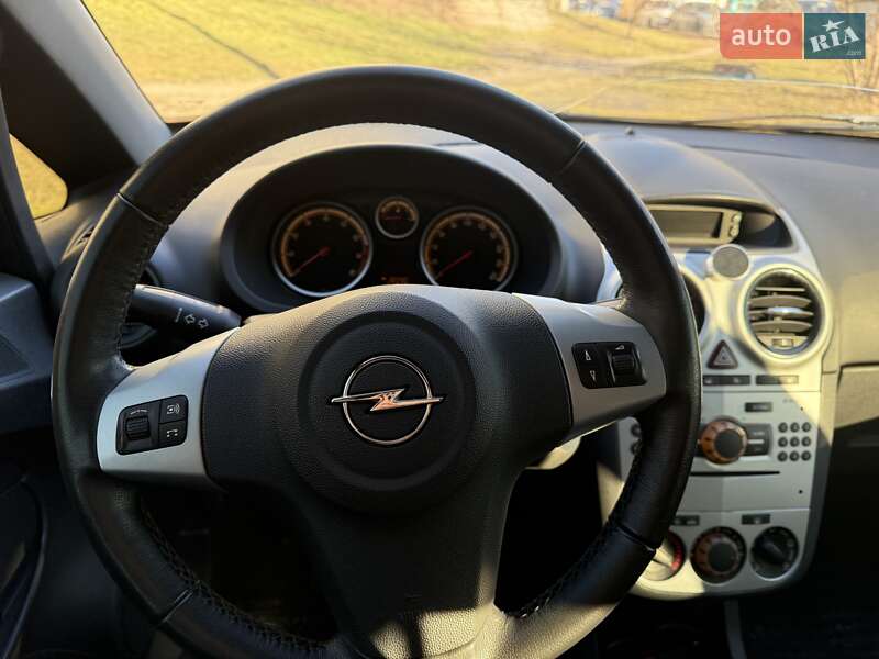 Хетчбек Opel Corsa 2010 в Василькові