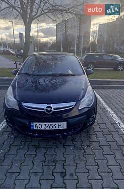 Хэтчбек Opel Corsa 2011 в Виноградове