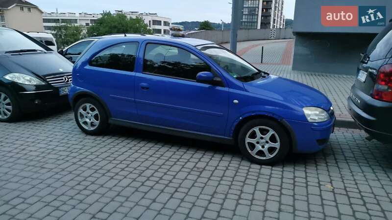 Хэтчбек Opel Corsa 2006 в Львове