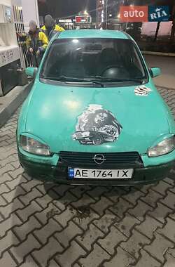 Хетчбек Opel Corsa 1995 в Дніпрі