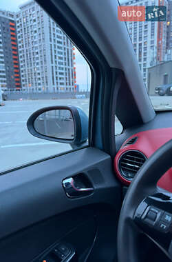 Хэтчбек Opel Corsa 2008 в 
