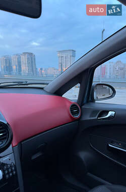 Хэтчбек Opel Corsa 2008 в 