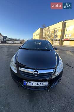 Хэтчбек Opel Corsa 2008 в 