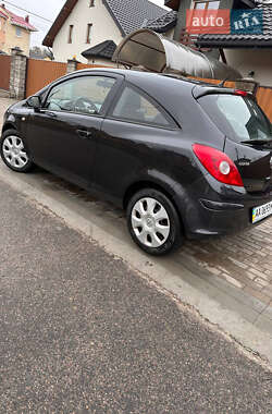 Хэтчбек Opel Corsa 2013 в Киеве