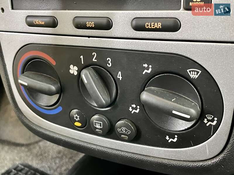 Хэтчбек Opel Corsa 2003 в Сумах