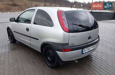 Хетчбек Opel Corsa 2001 в Заріччі