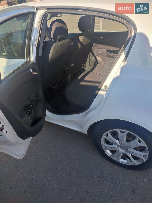 Хэтчбек Opel Corsa 2011 в Дубно