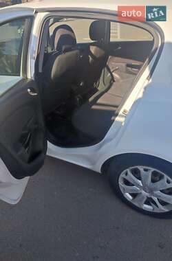 Хэтчбек Opel Corsa 2011 в 