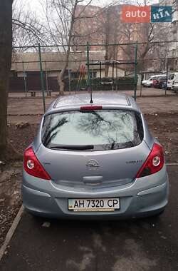 Хетчбек Opel Corsa 2008 в 