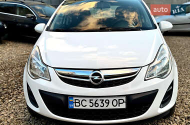 Хэтчбек Opel Corsa 2011 в Стрые