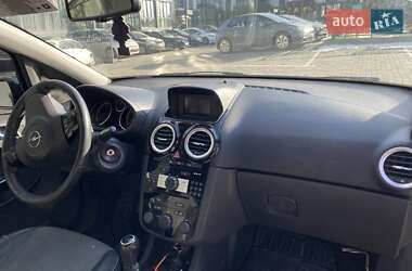 Хэтчбек Opel Corsa 2010 в Тарасово