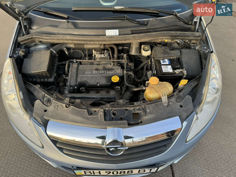 Хэтчбек Opel Corsa 2008 в Одессе