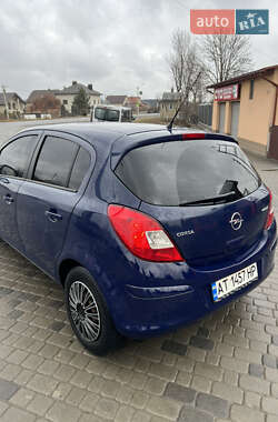 Хетчбек Opel Corsa 2010 в Івано-Франківську