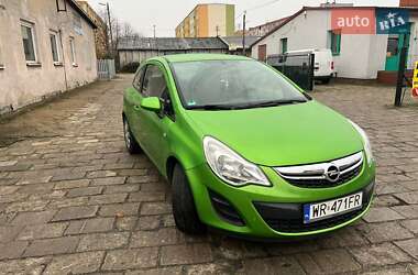 Хэтчбек Opel Corsa 2013 в 