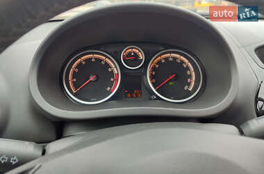 Хэтчбек Opel Corsa 2010 в Киеве