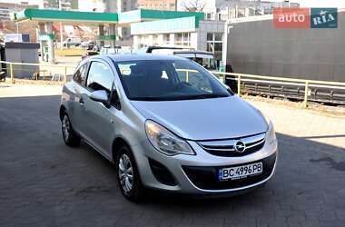 Хэтчбек Opel Corsa 2012 в Львове