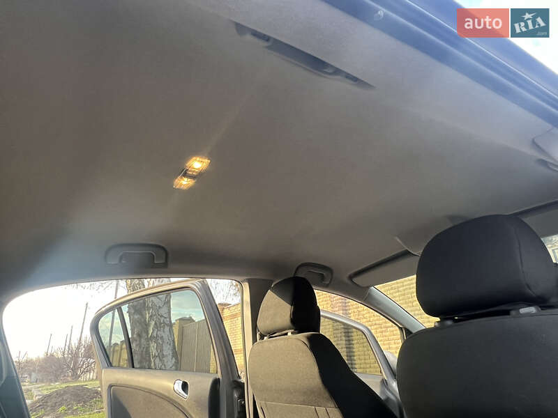 Хэтчбек Opel Corsa 2013 в Днепре