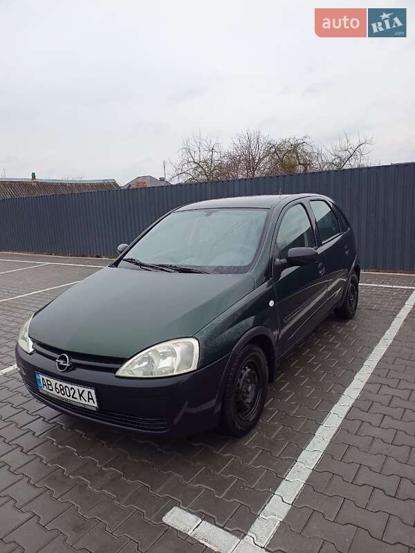 Хэтчбек Opel Corsa 2001 в 