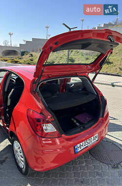 Хэтчбек Opel Corsa 2008 в 