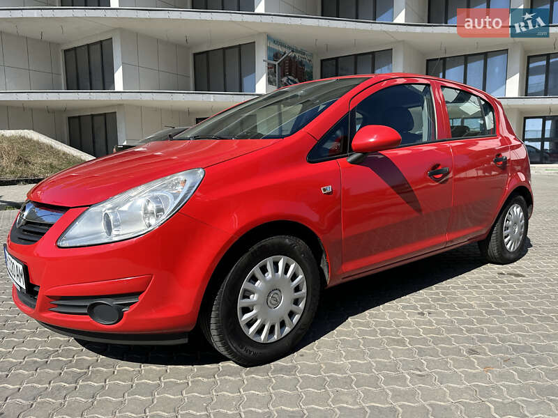 Хэтчбек Opel Corsa 2008 в 