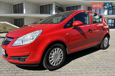 Хэтчбек Opel Corsa 2008 в 