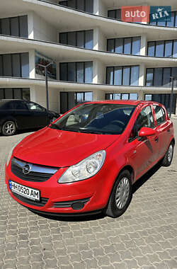 Хэтчбек Opel Corsa 2008 в 