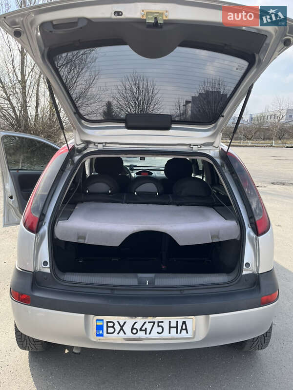 Хэтчбек Opel Corsa 2001 в Хмельницком