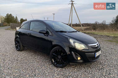 Хэтчбек Opel Corsa 2014 в 