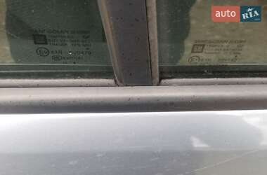 Хэтчбек Opel Corsa 2009 в 
