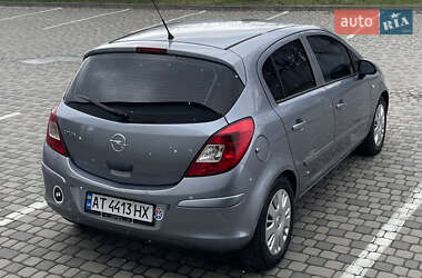 Хэтчбек Opel Corsa 2007 в 
