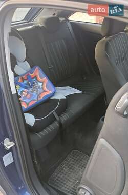 Хетчбек Opel Corsa 2009 в 